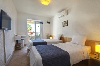 Standard Rooms 